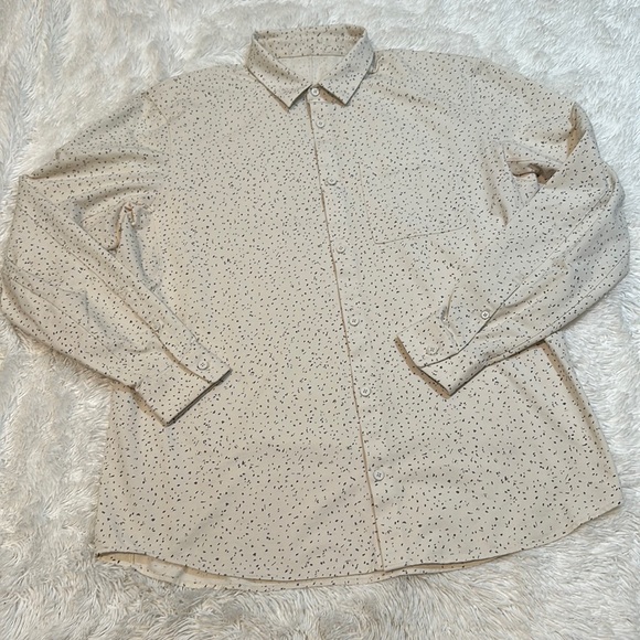 lululemon athletica Other - ❤️ Lululemon Button Down Shirt